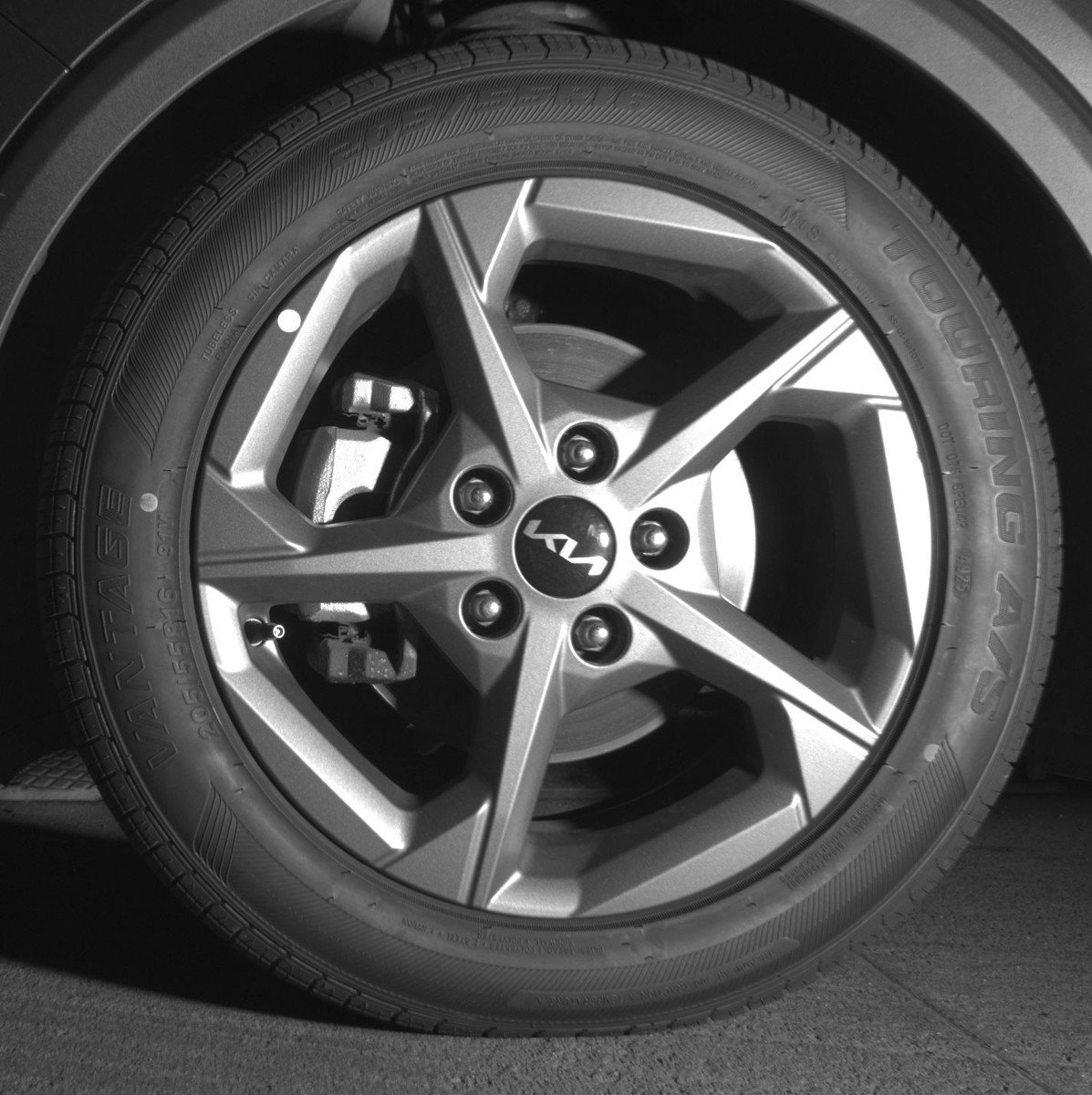 Used 2025 Kia K4 LXS image 12