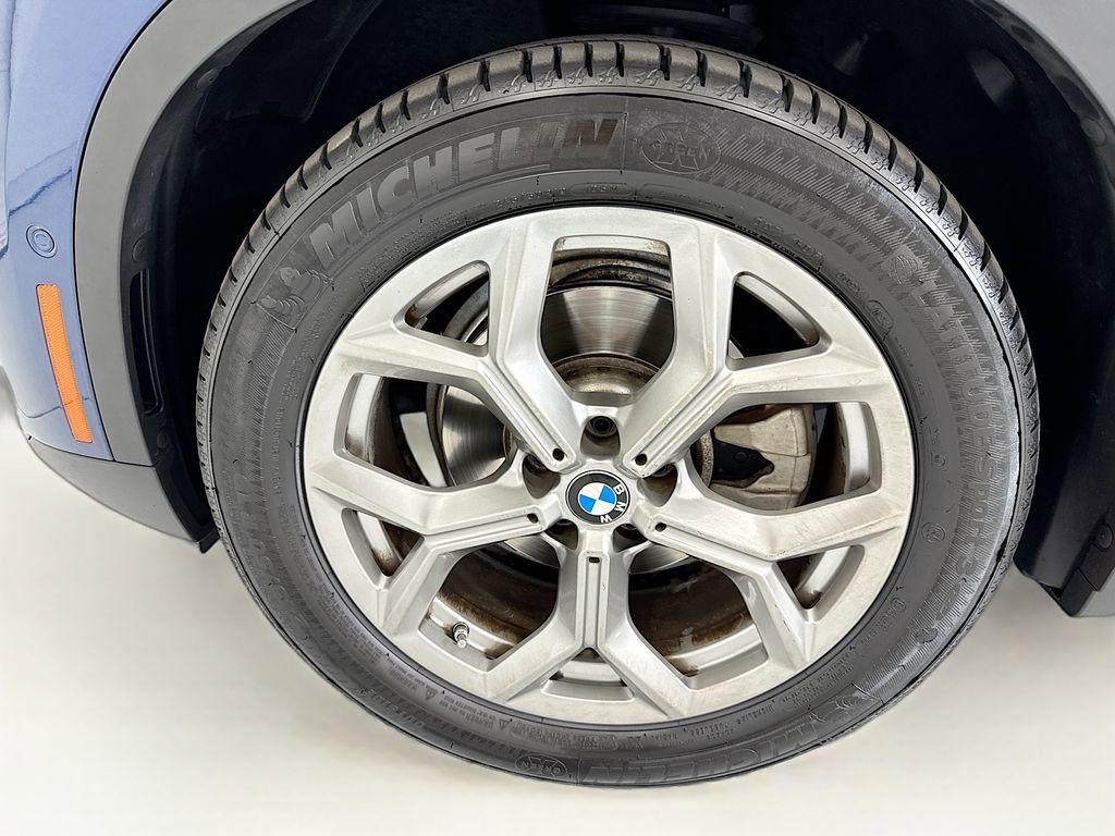 Used 2021 BMW X3 xDrive30e w/ Executive Package AWD/4WD image 29