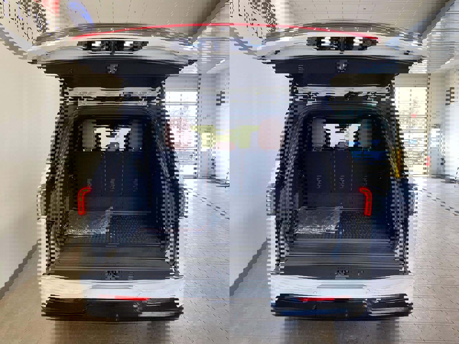 New 2026 Lincoln Navigator L Reserve image 9