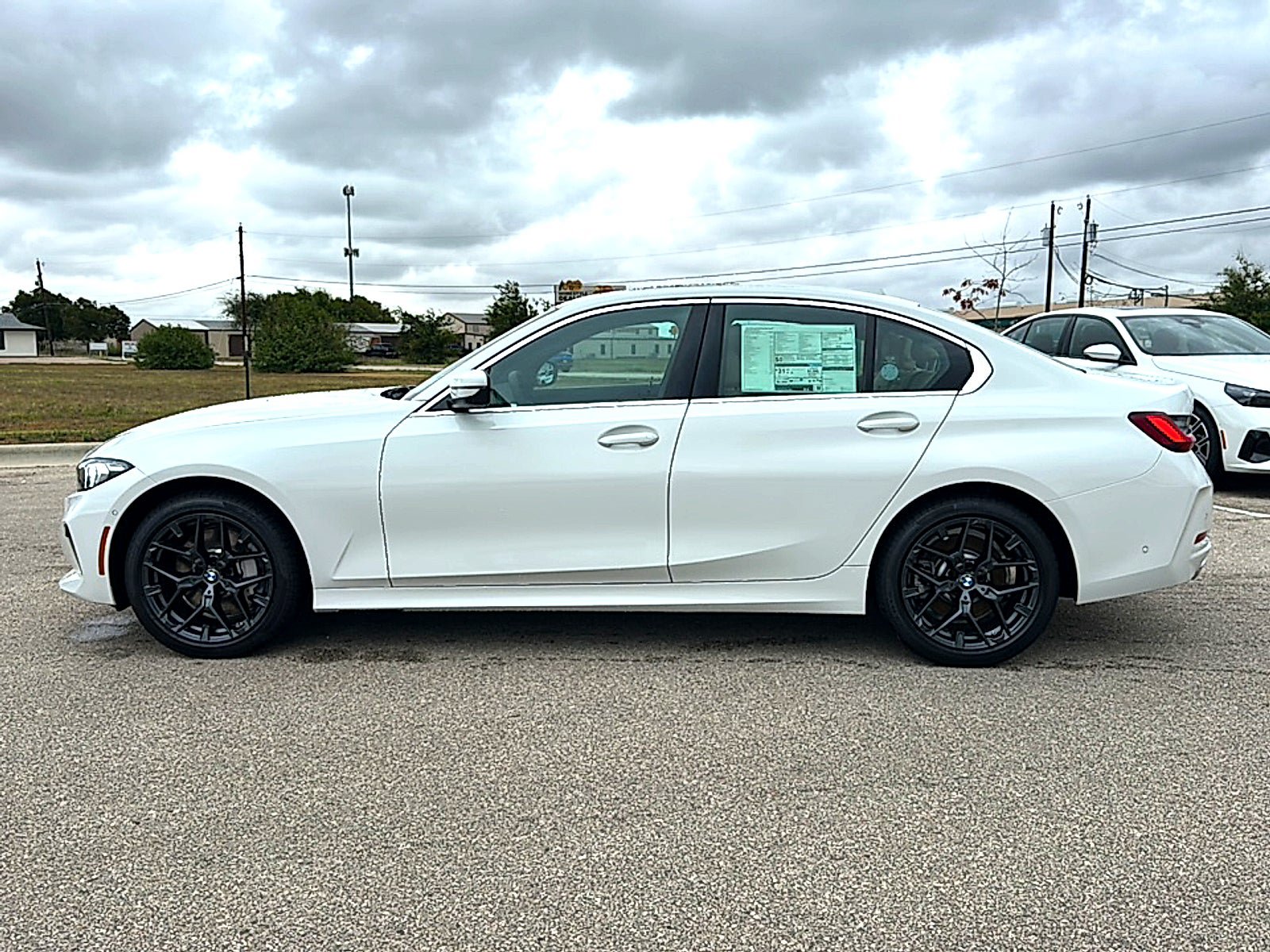 New 2026 BMW 330i Sedan w/ Premium Package RWD image 5