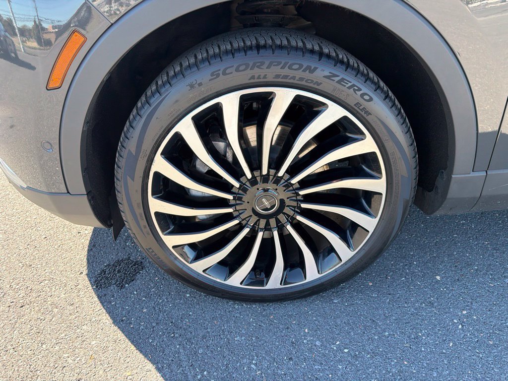 Certified 2022 Lincoln Nautilus Black Label w/ Class II Trailer Tow Package AWD/4WD image 13