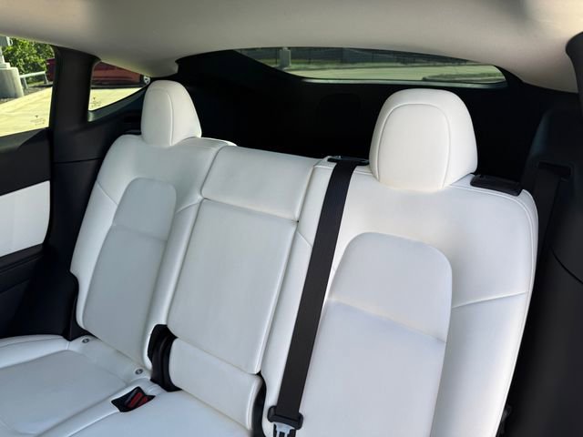 Used 2021 Tesla Model Y Long Range image 29