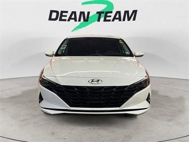 Used 2021 Hyundai Elantra SEL w/ Convenience Package image 3