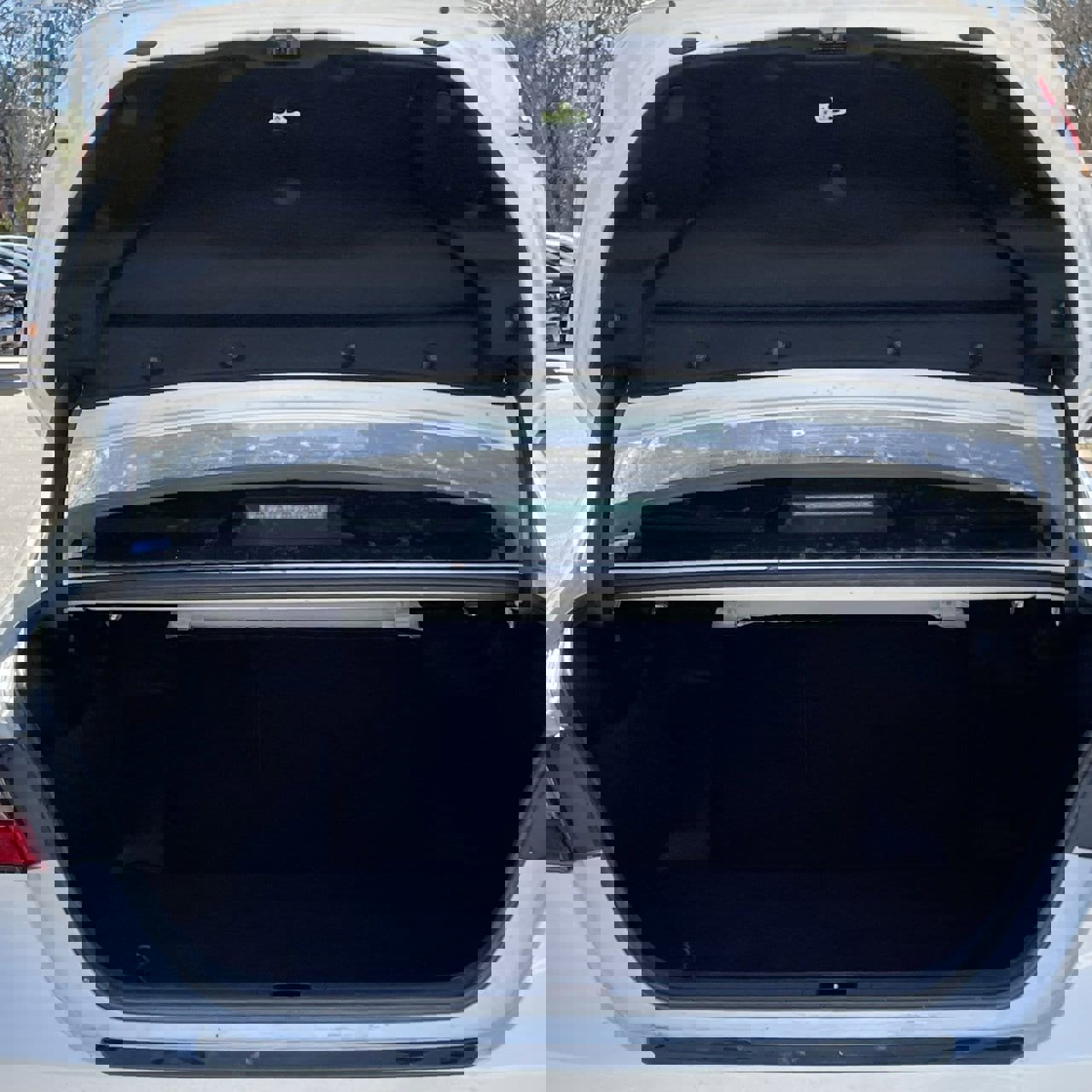 Used 2024 Toyota Camry SE image 24