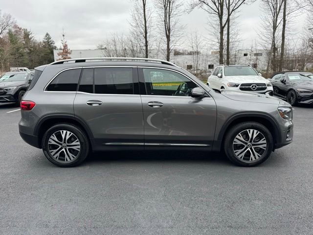 Used 2026 Mercedes-Benz GLB 250 4MATIC image 2