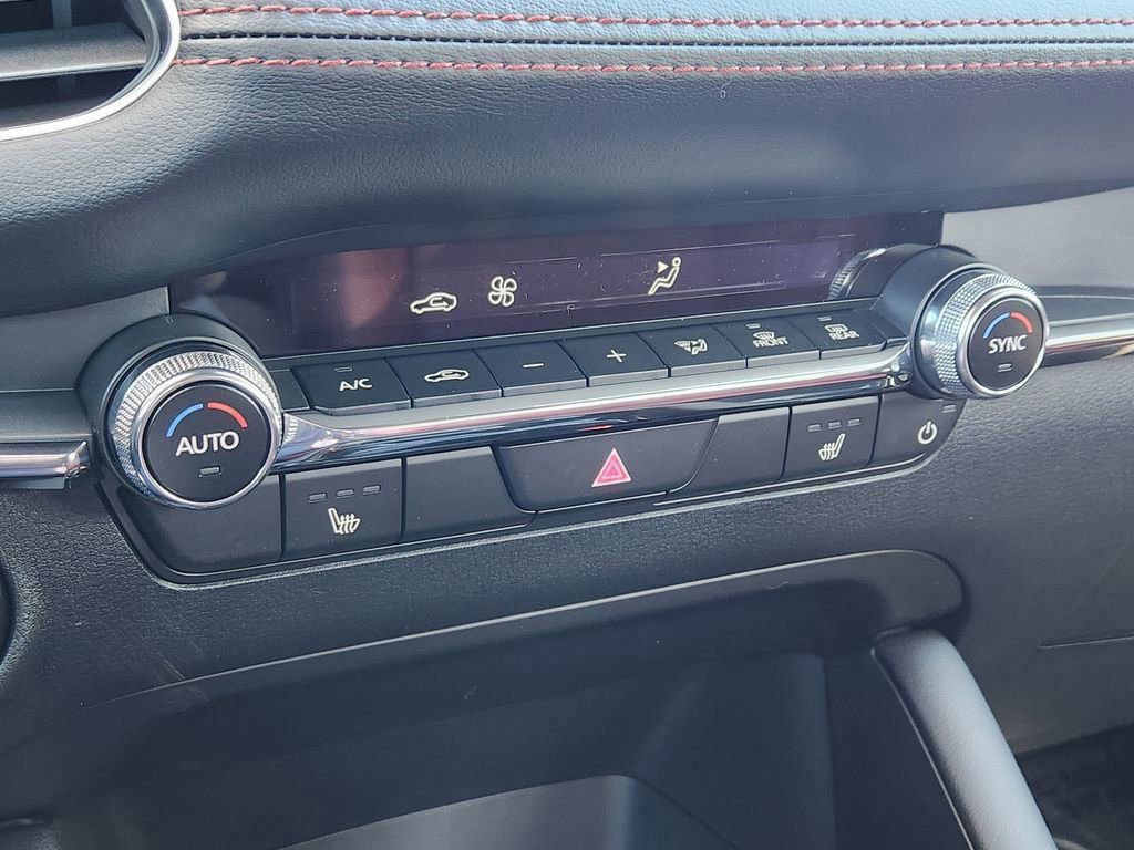 New 2026 MAZDA MAZDA3 Carbon image 10