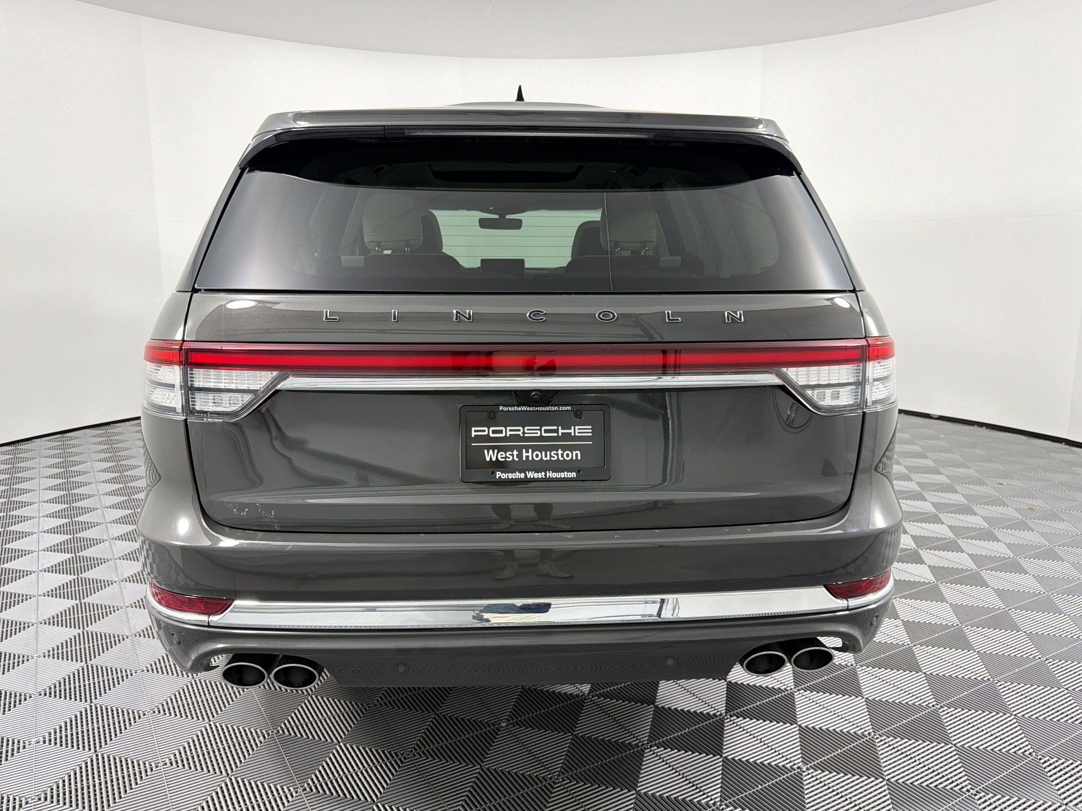 Used 2023 Lincoln Aviator Black Label AWD/4WD image 8