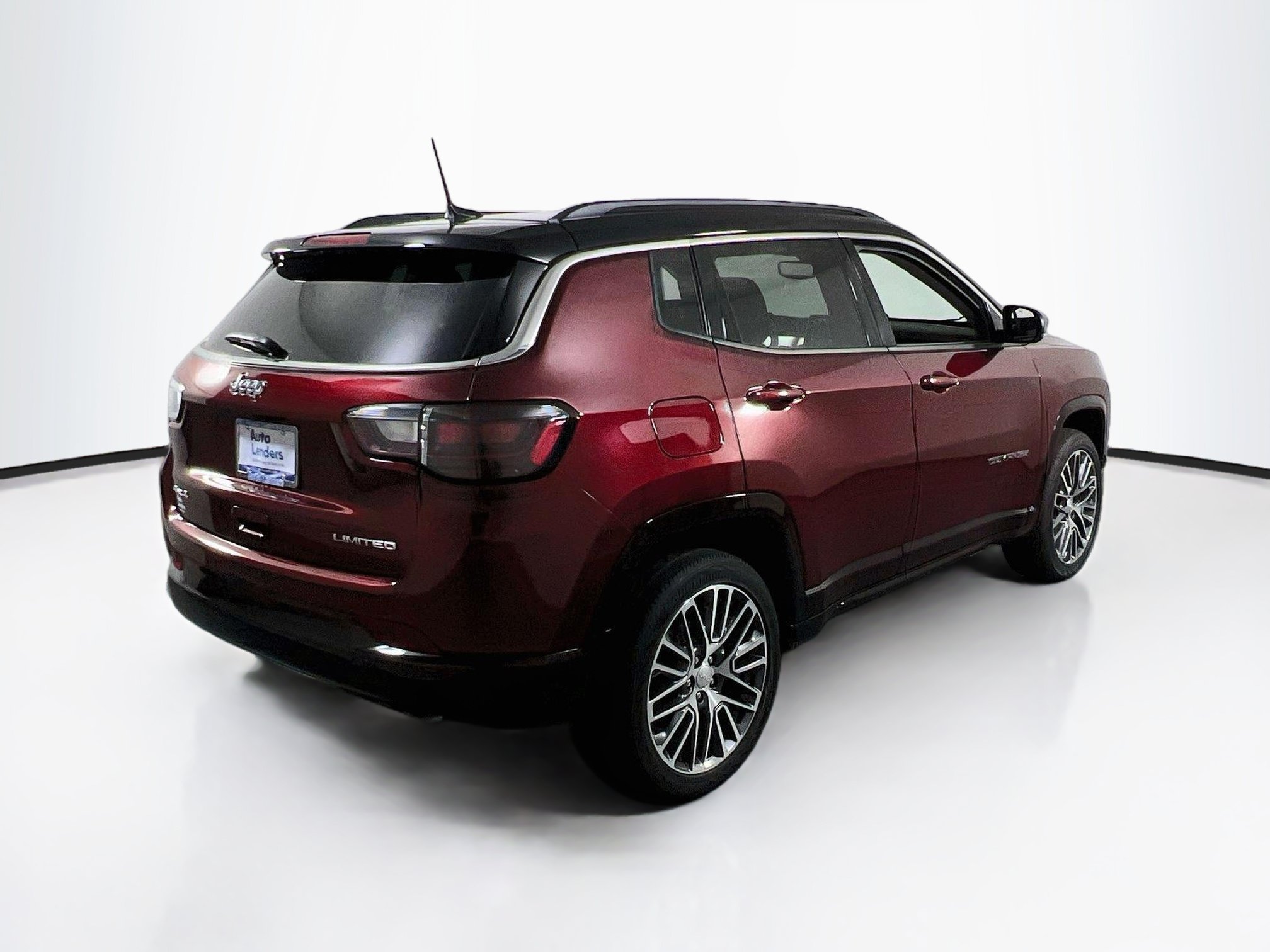 Used 2022 Jeep Compass Limited w/ Elite Group AWD/4WD image 5