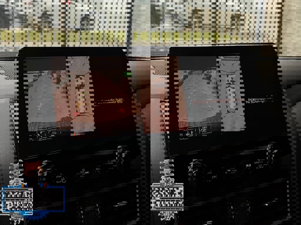 Used 2024 Nissan Armada SL w/ Midnight Edition Package AWD/4WD image 8