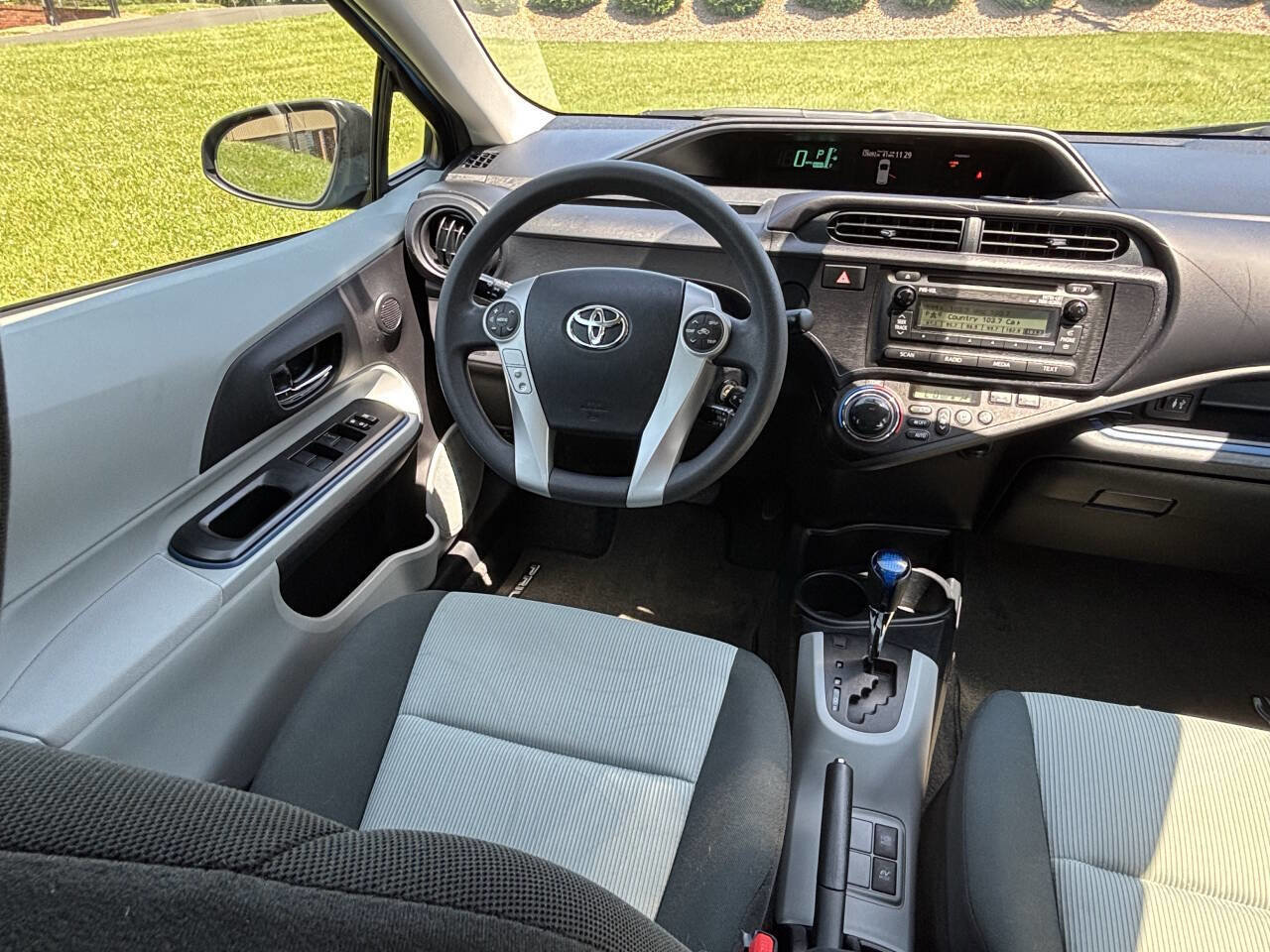 Used 2013 Toyota Prius C Two image 12