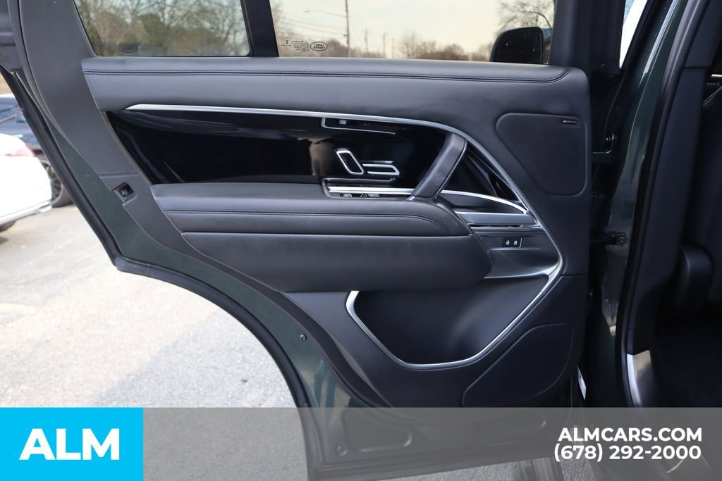 Used 2023 Land Rover Range Rover SE image 23