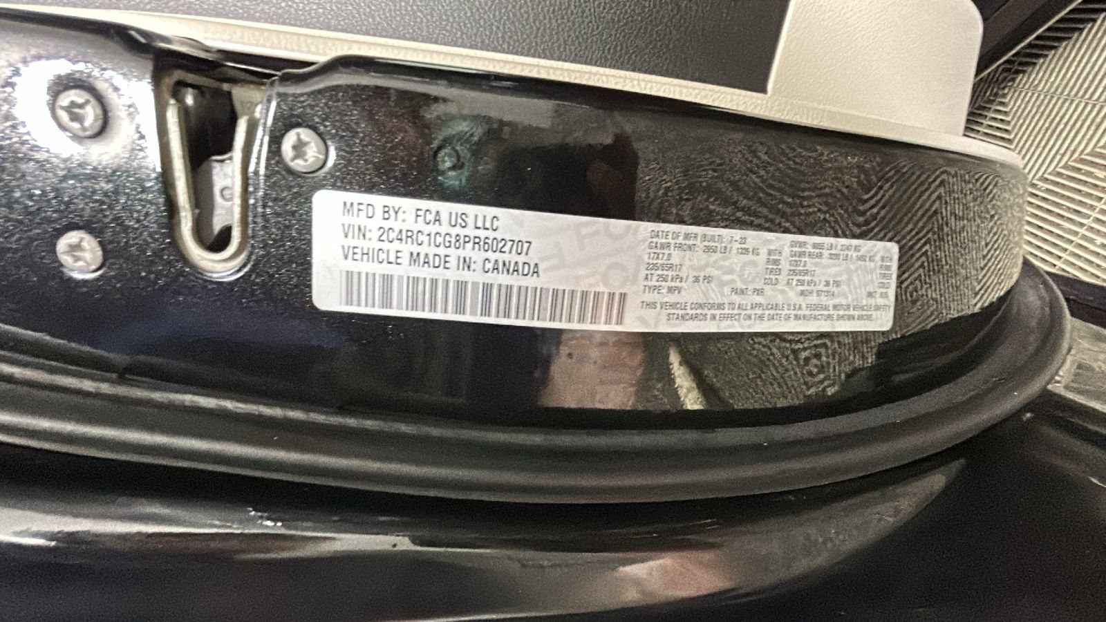 Used 2023 Chrysler Voyager LX FWD image 11