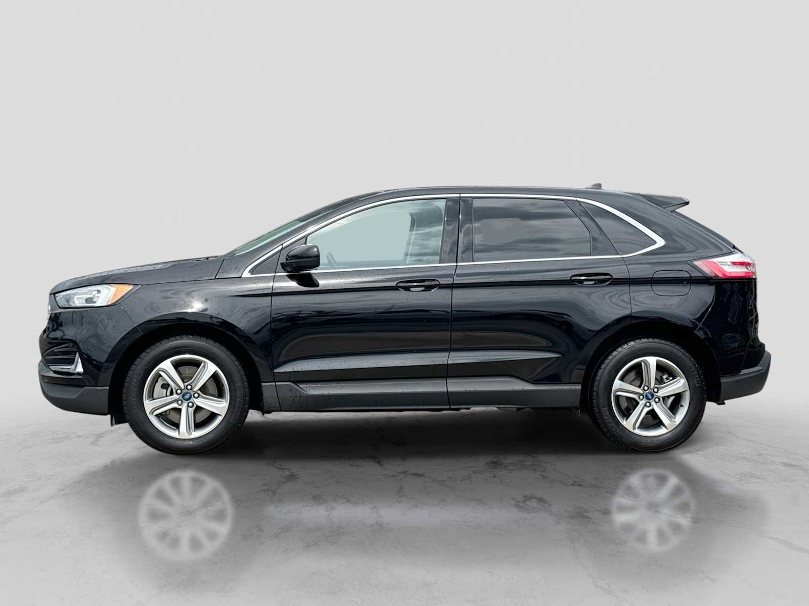 Certified 2021 Ford Edge SEL w/ Convenience Package AWD/4WD image 3