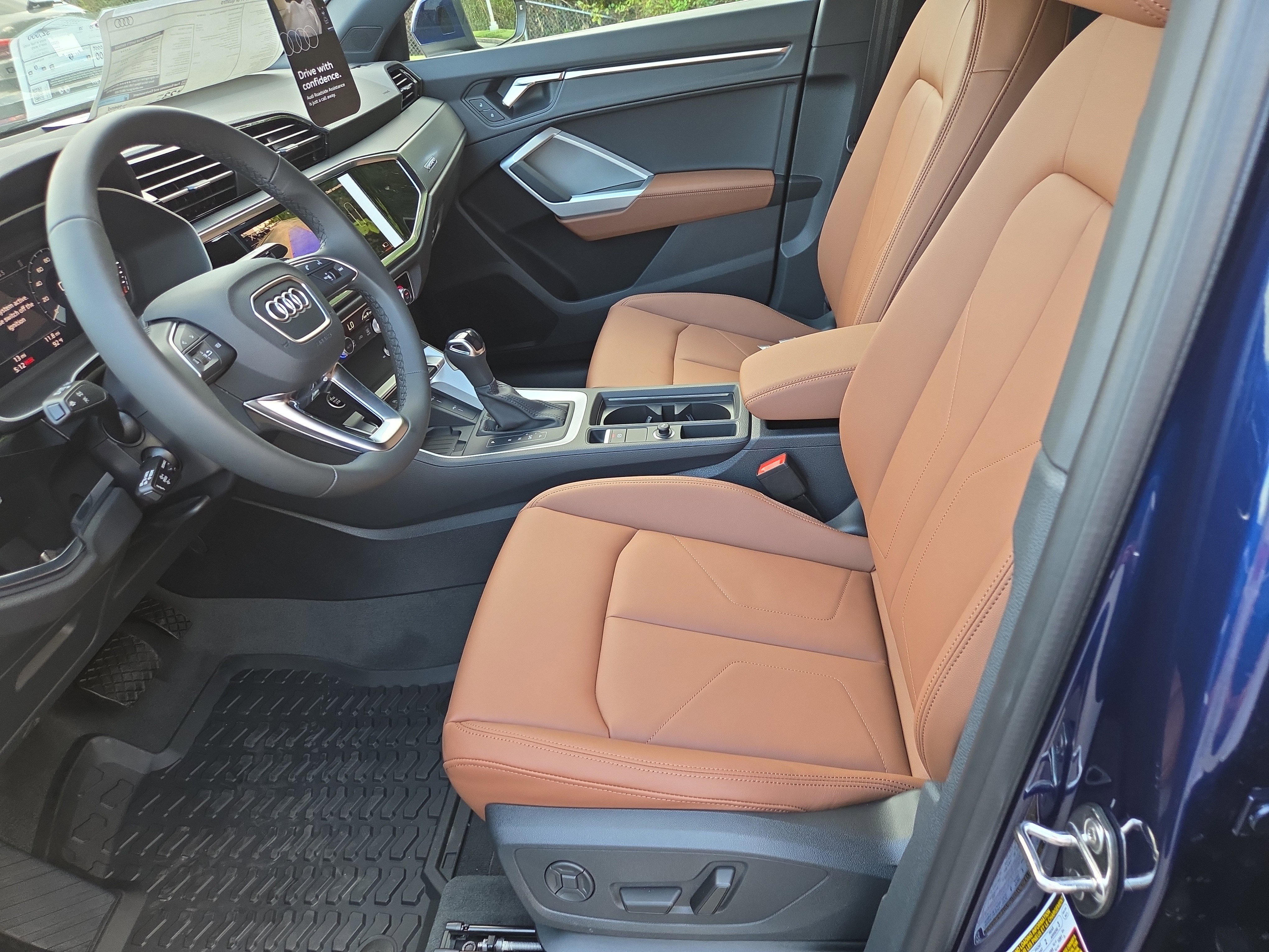 New 2025 Audi Q3 2.0T Premium image 4