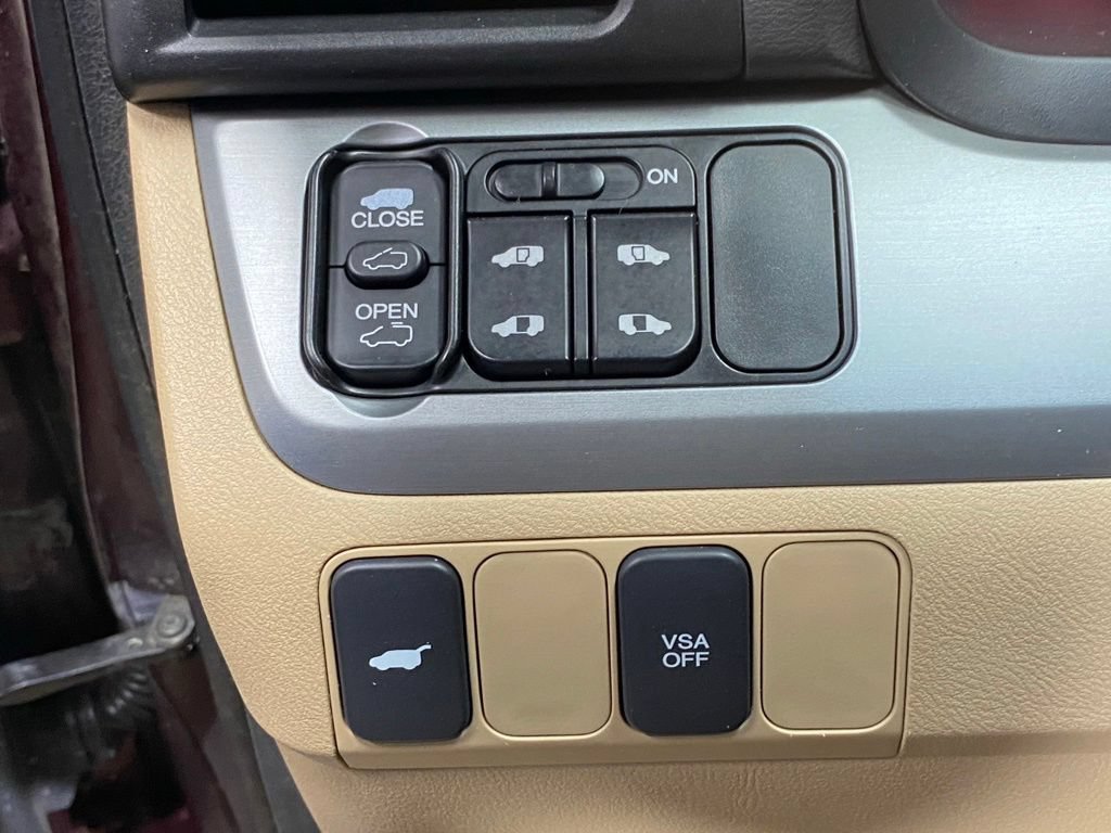 Used 2010 Honda Odyssey EX-L image 17