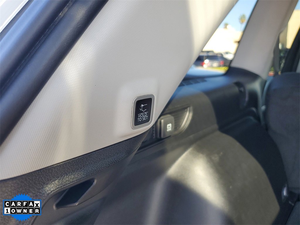 Used 2023 Jeep Grand Cherokee Limited w/ MOPAR Finishing Package image 9