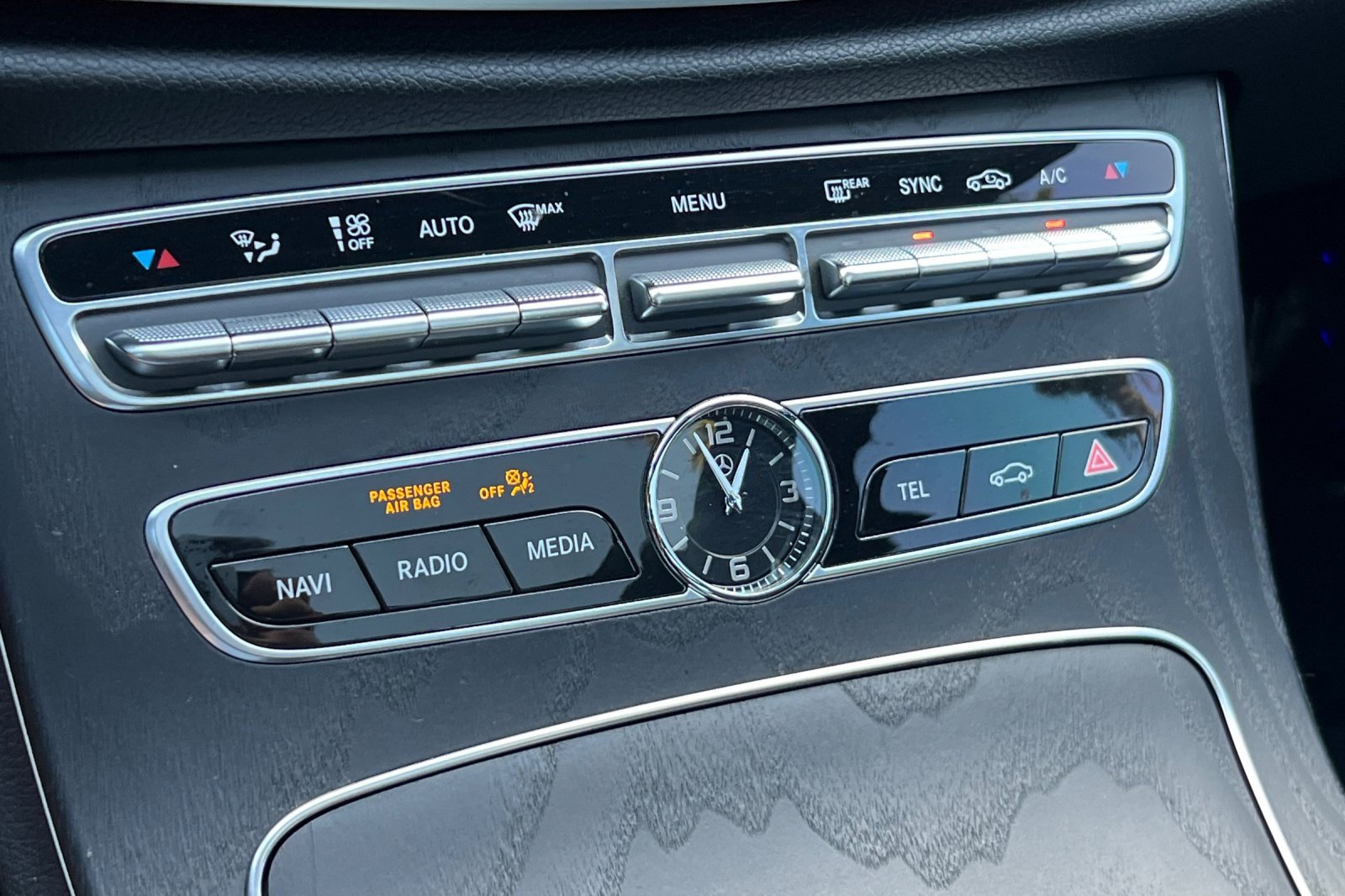 Certified 2019 Mercedes-Benz E 300 image 24