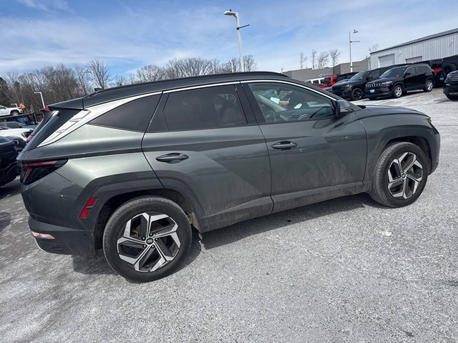Used 2023 Hyundai Tucson Limited w/ Cargo Package AWD/4WD image 15