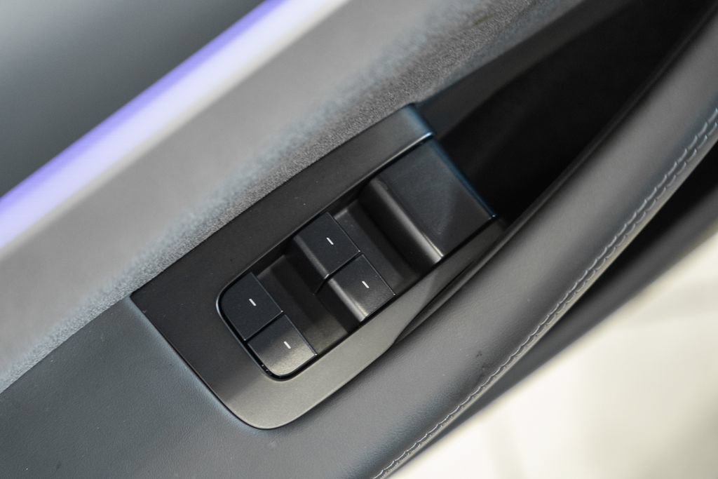 Used 2025 Tesla Model 3 RWD image 34