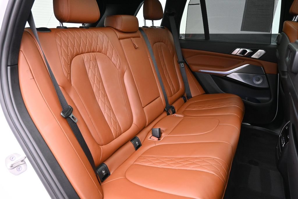 Used 2022 BMW X5 M50i w/ Executive Package AWD/4WD image 23
