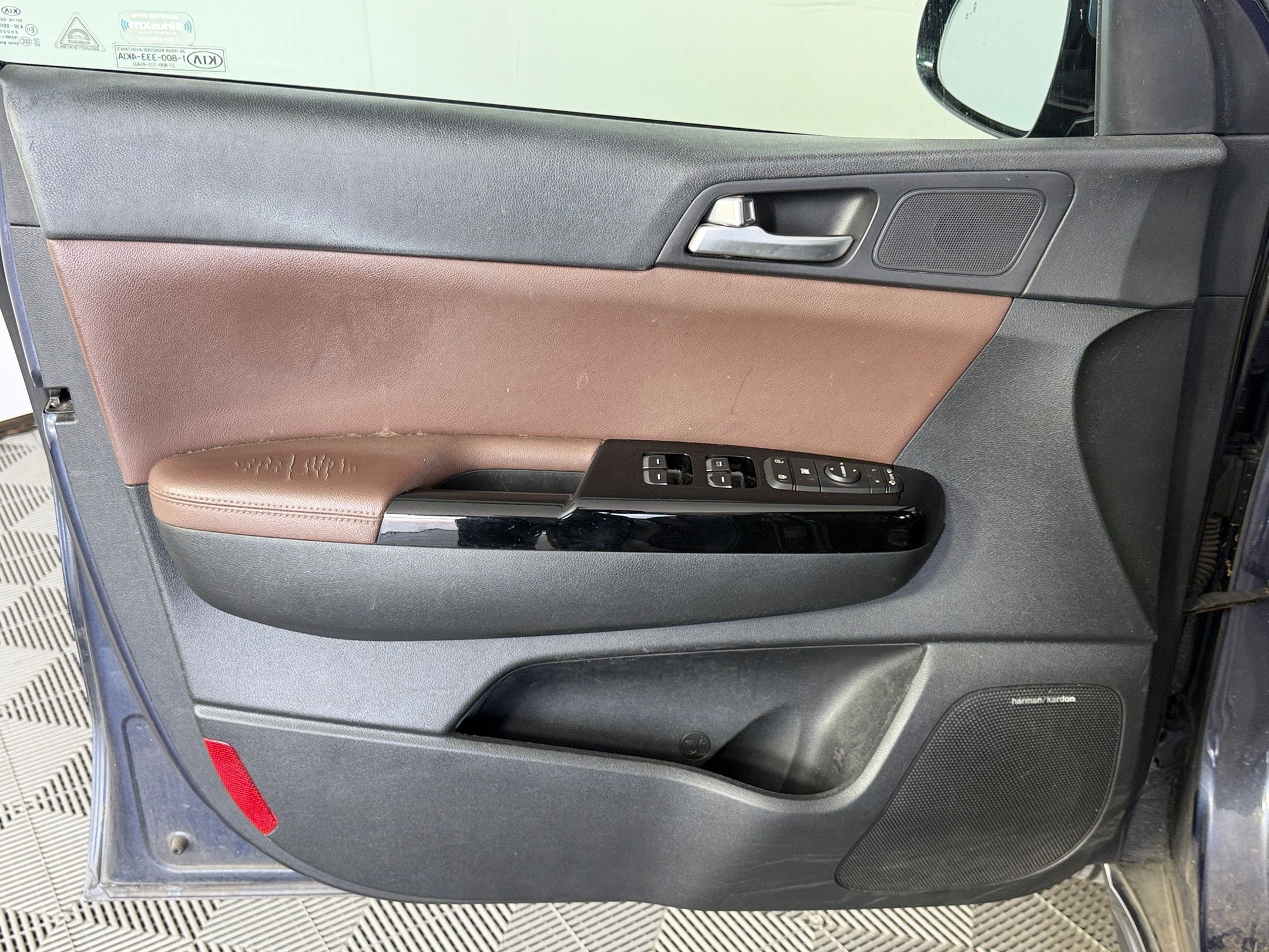 Used 2017 Kia Sportage SX FWD image 12
