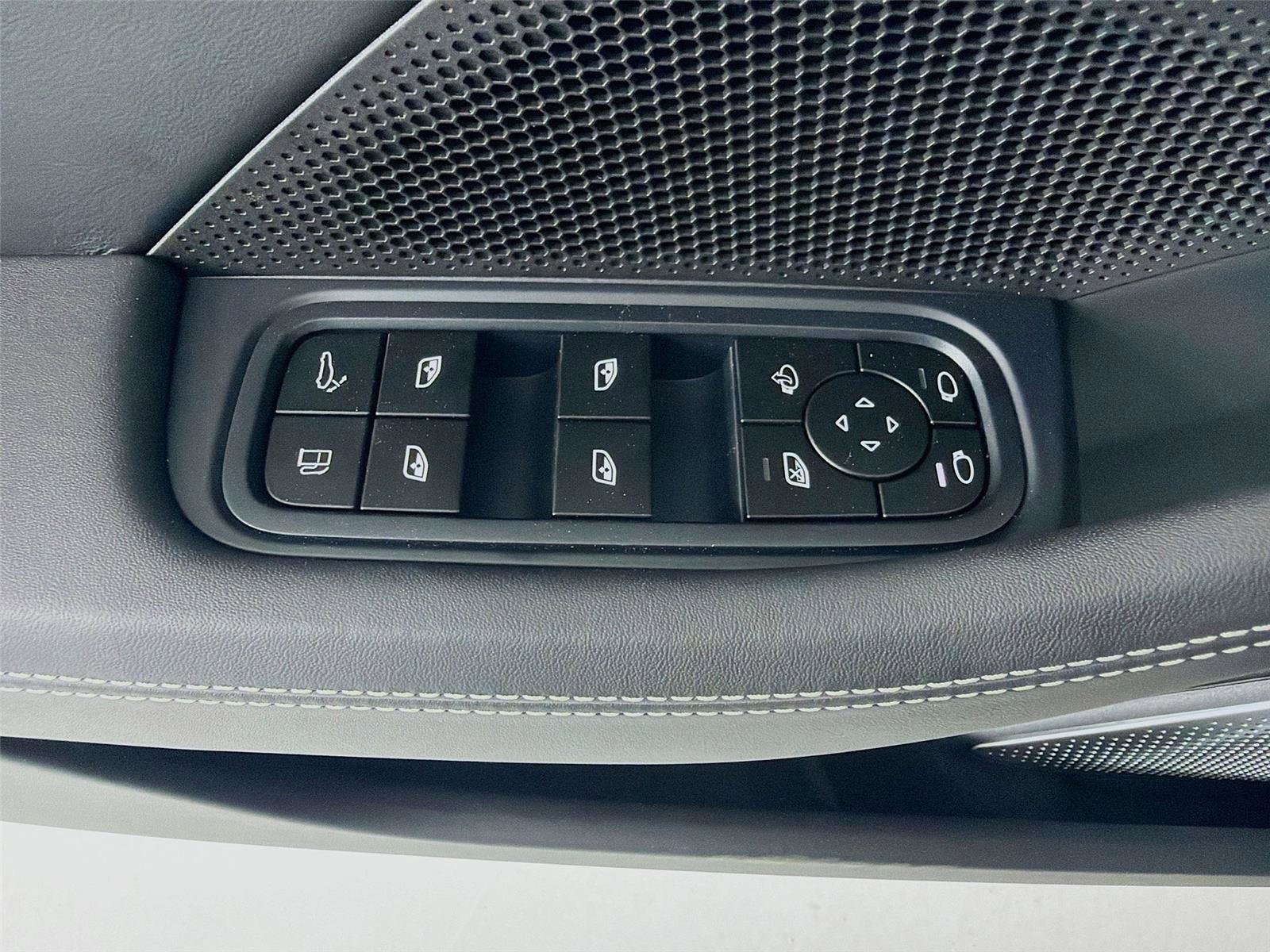 New 2026 Porsche Panamera Turbo AWD/4WD image 8