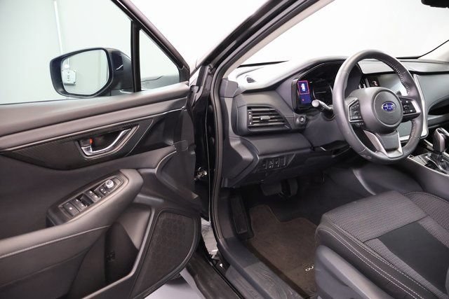 Certified 2025 Subaru Outback Premium AWD/4WD image 9