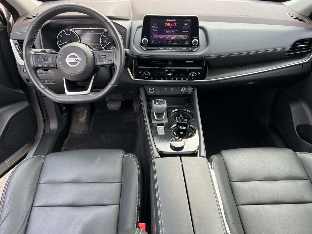 Used 2021 Nissan Rogue SL image 3