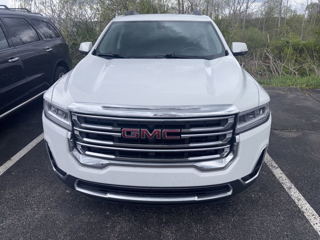 Used 2020 GMC Acadia SLT w/ LPO, Floor Liner Package FWD image 3