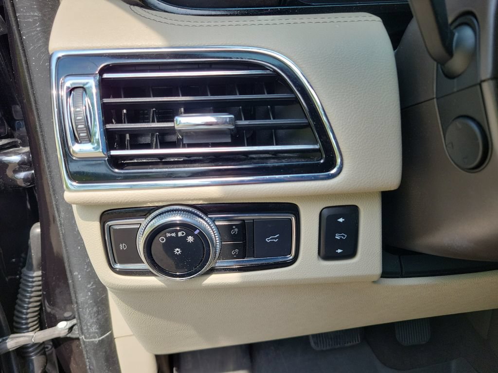Used 2020 Lincoln Navigator L Reserve w/ Luxury Package AWD/4WD image 25