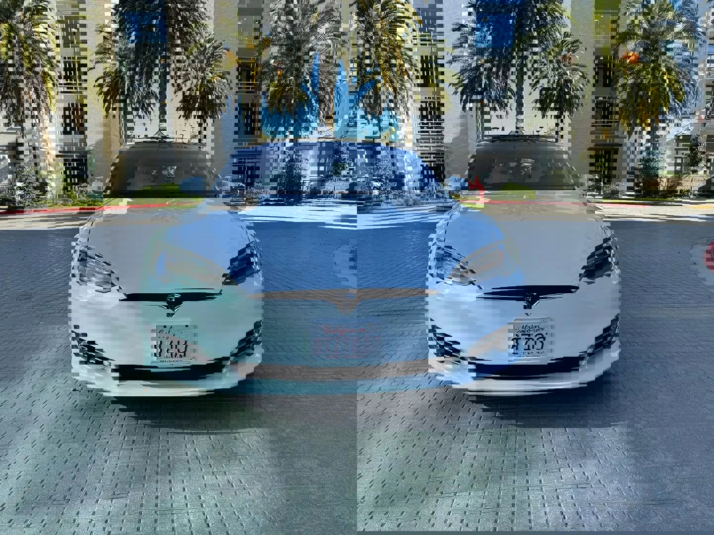 Used 2020 Tesla Model S Long Range Plus image 2