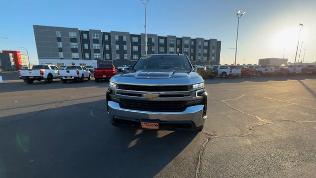 Used 2022 Chevrolet Silverado 1500 LT image 3