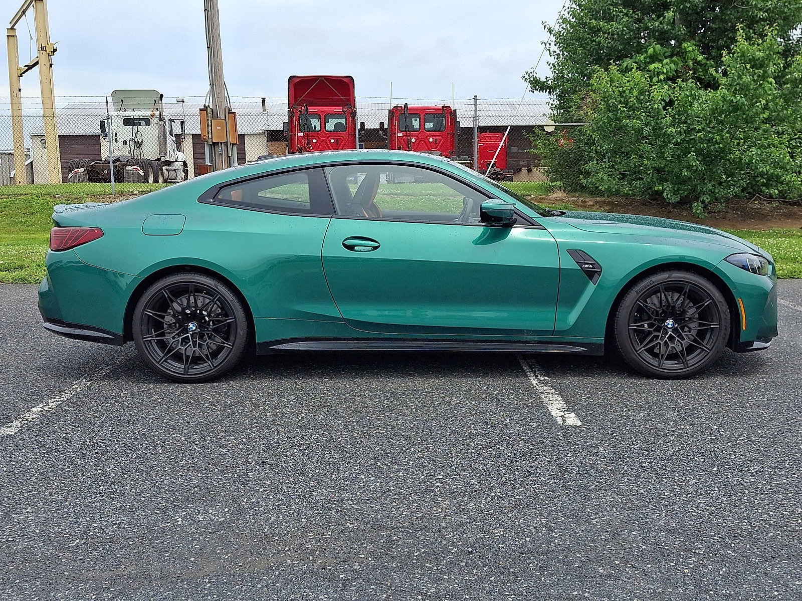 Used 2025 BMW M4 Coupe w/ Executive Package RWD image 7