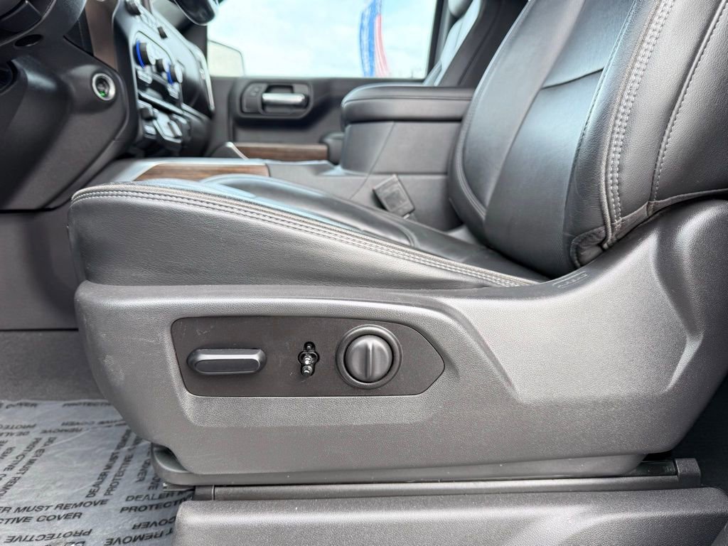 Used 2020 Chevrolet Silverado 1500 High Country w/ Technology Package image 11