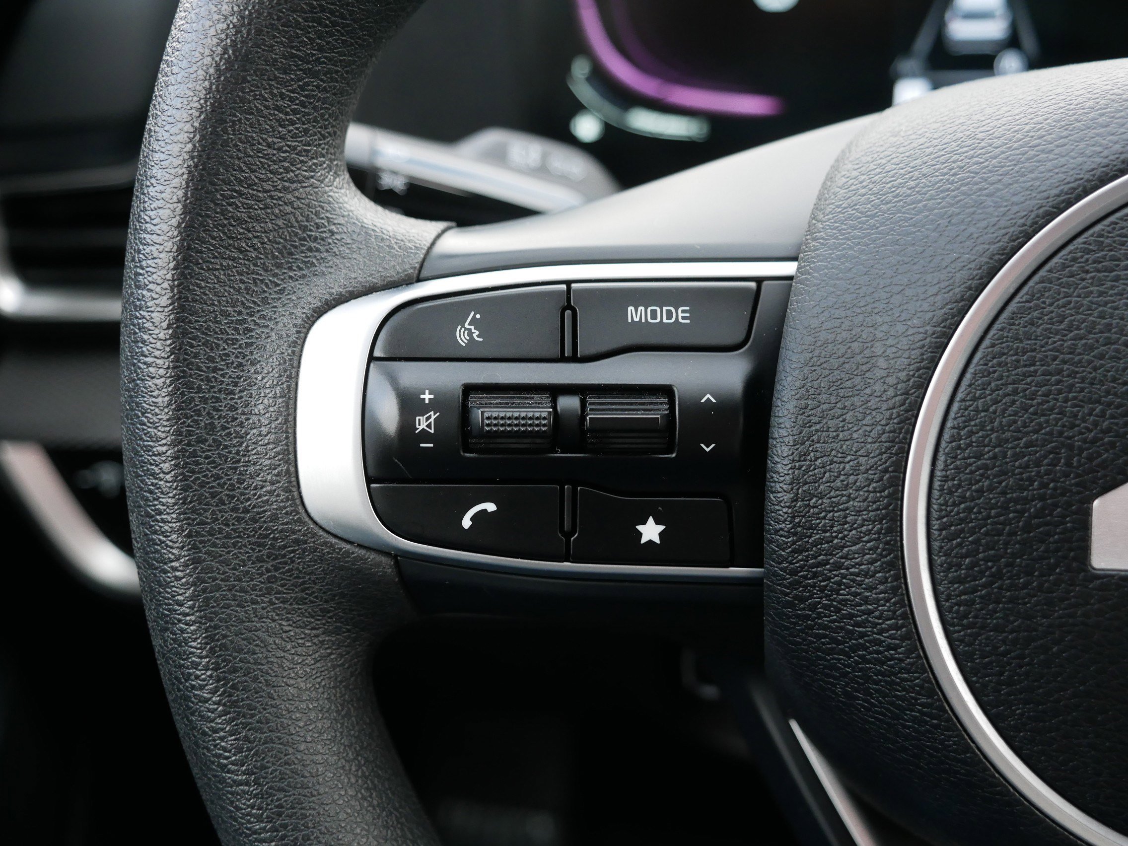 Certified 2024 Kia Sportage LX image 31