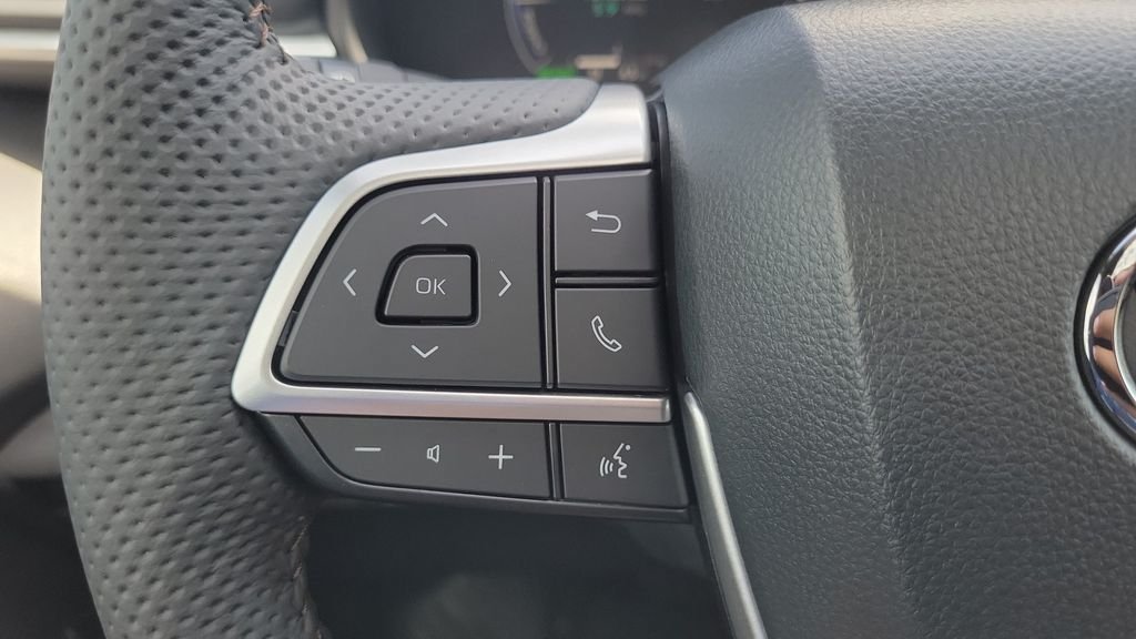 New 2026 Toyota Sienna Limited FWD image 20