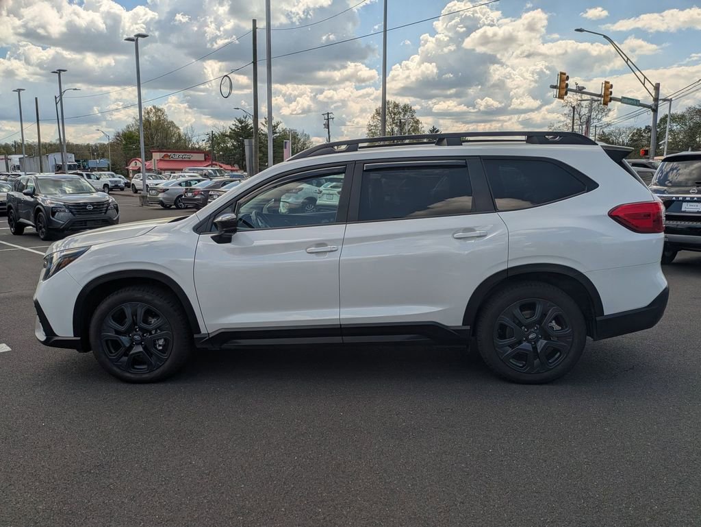Used 2024 Subaru Ascent Onyx Edition image 8