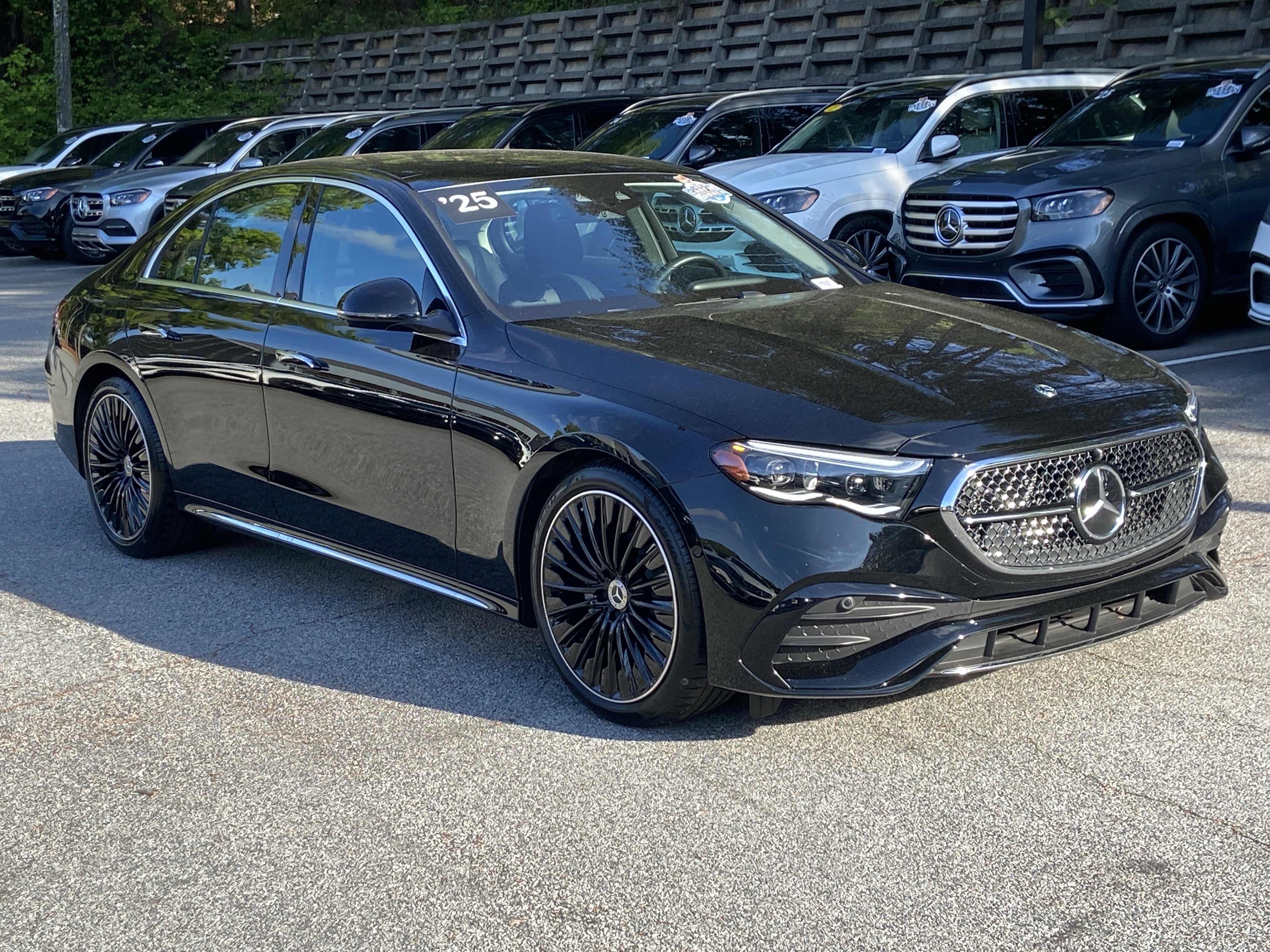 Certified 2025 Mercedes-Benz E 350 4MATIC Sedan image 4
