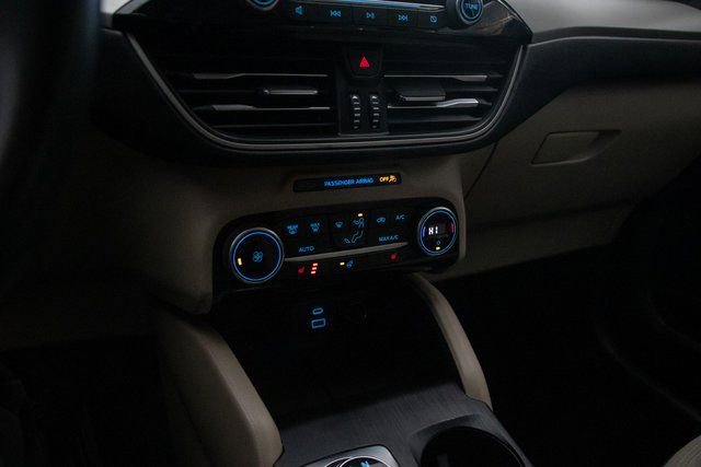 Used 2021 Ford Escape SE w/ Cold Weather Package image 34