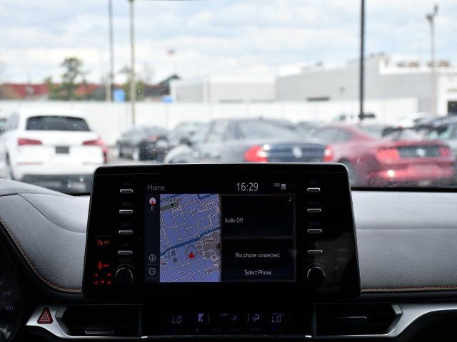 Used 2021 Toyota Sienna XSE image 16