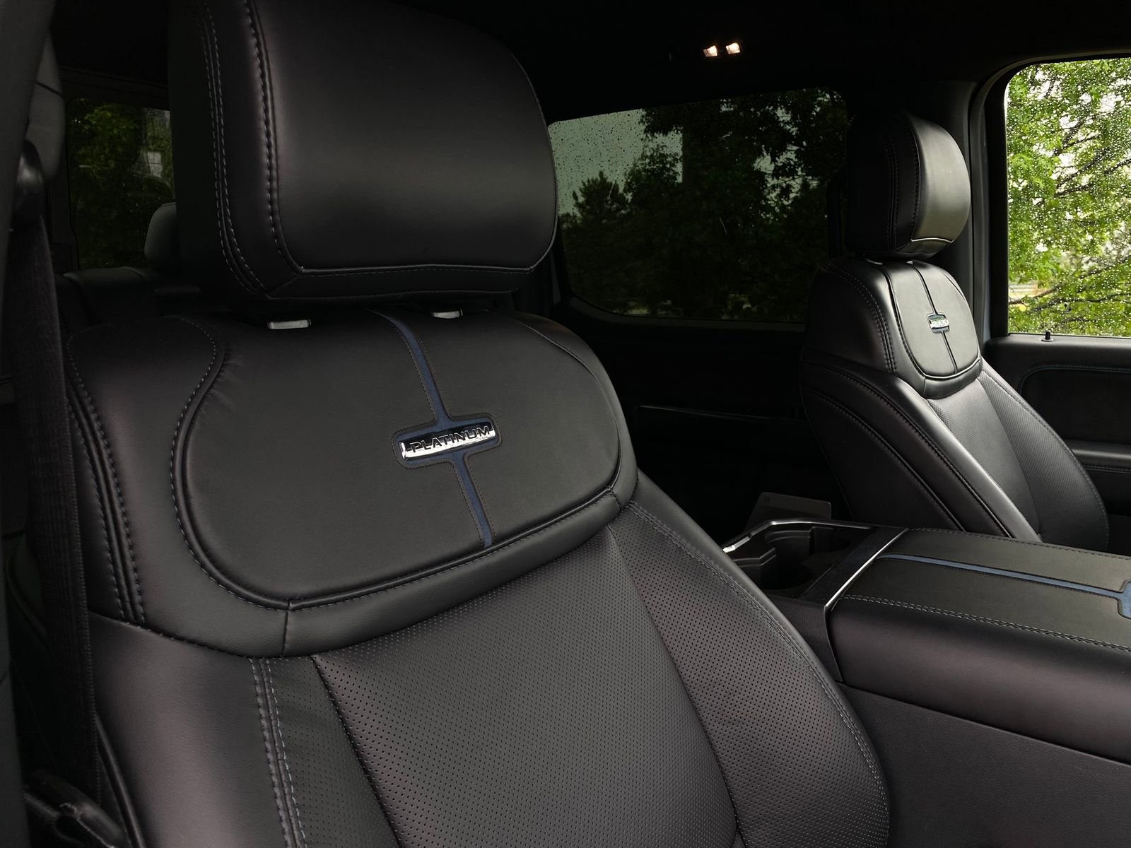 Used 2025 Ford F250 Platinum w/ FX4 Off-Road Package image 14