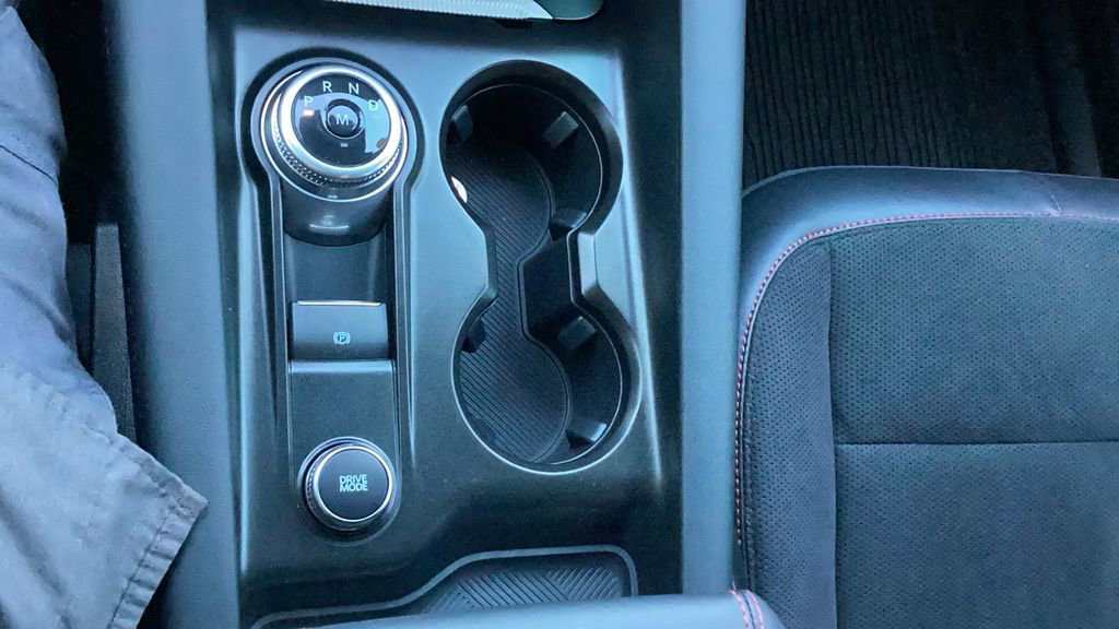 Used 2025 Ford Explorer ST image 31