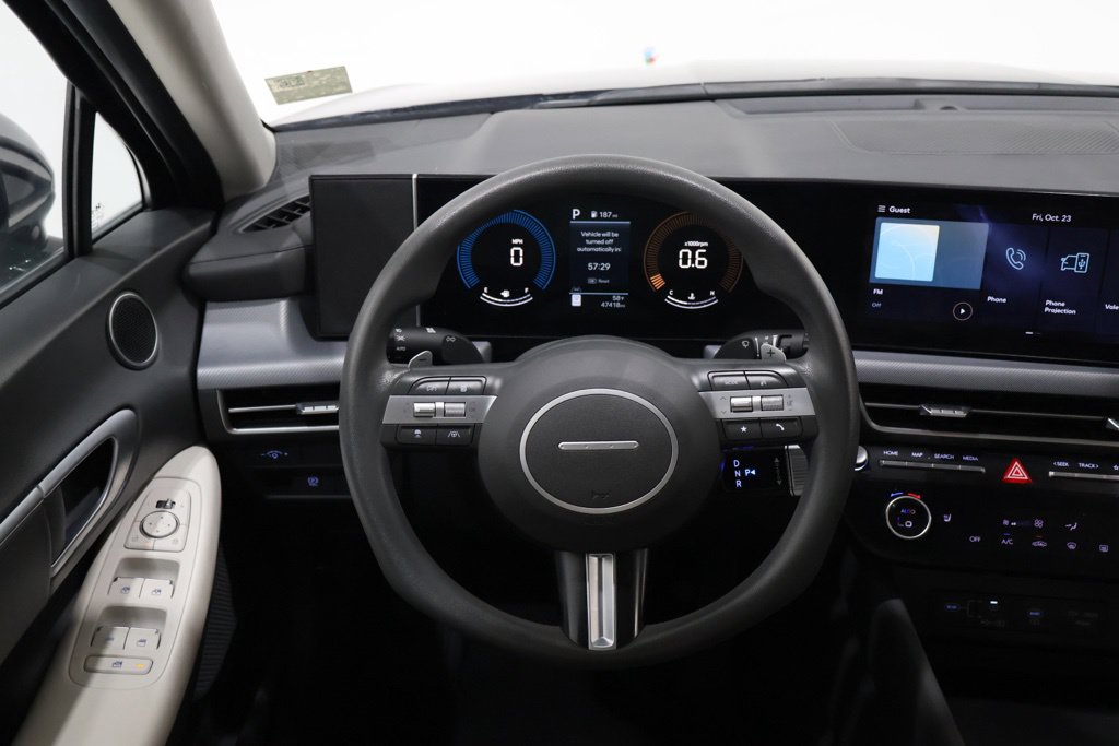 Used 2025 Hyundai Sonata SEL FWD image 13