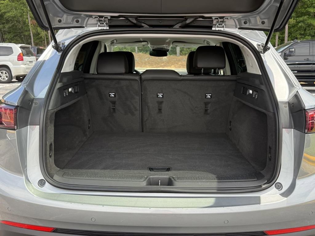 Used 2024 Buick Envision Preferred AWD/4WD image 9