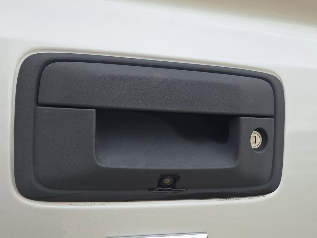 Used 2018 Chevrolet Silverado 1500 LT image 13