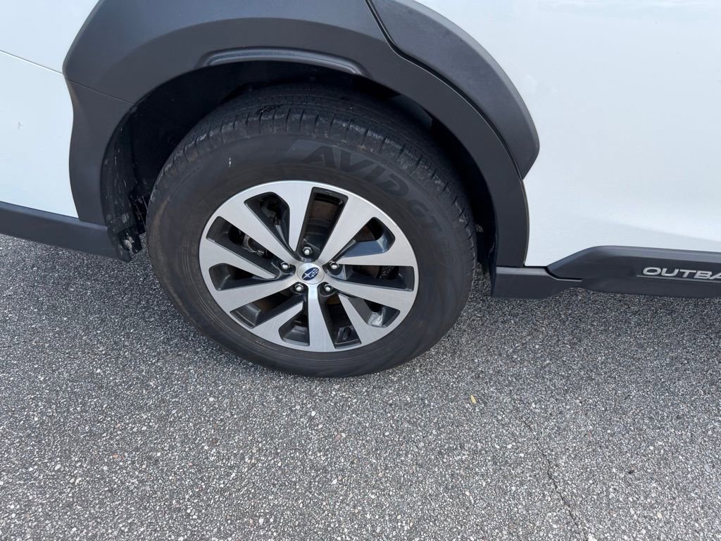 Used 2024 Subaru Outback Premium AWD/4WD image 5