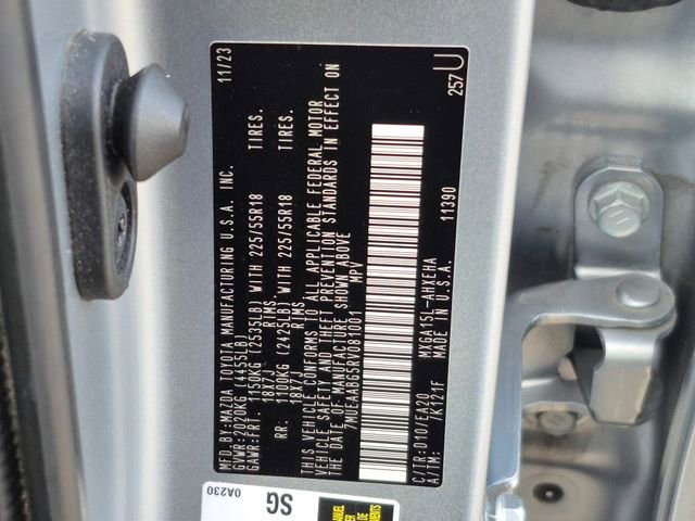 Used 2024 Toyota Corolla Cross XLE image 24