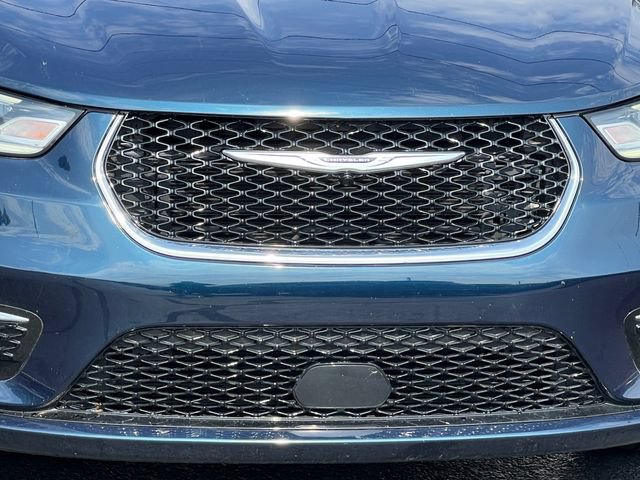Used 2024 Chrysler Pacifica Limited FWD image 47