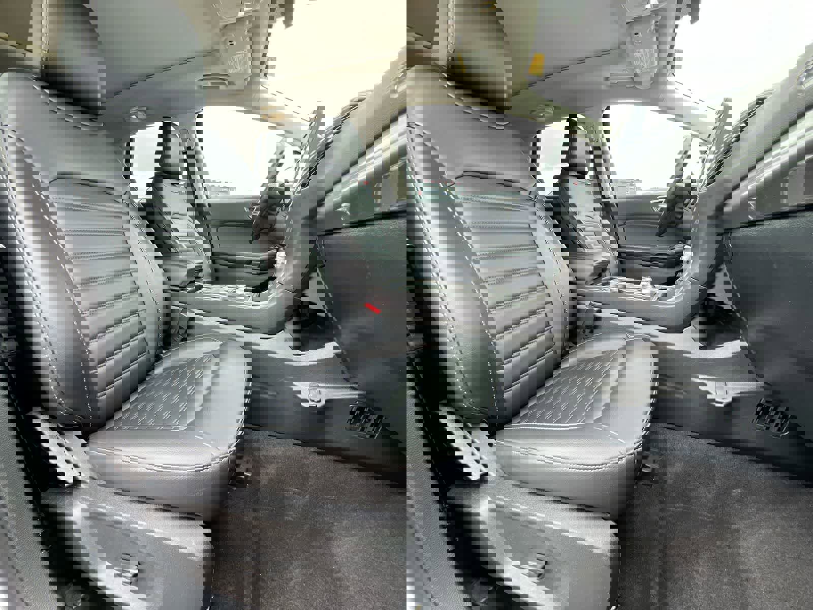 Used 2024 Ford Edge SEL w/ Convenience Package image 21