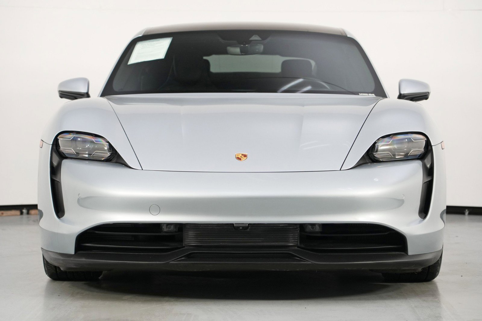 Used 2020 Porsche Taycan 4S w/ Premium Package image 7